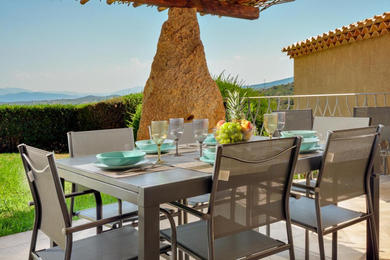 Villetta D'Arancia - Sherdenia Luxury Apartments มาริเนลลา ภายนอก รูปภาพ